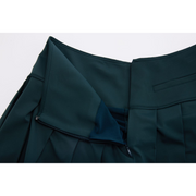 WIDE PERFORMANCE PLEATED SKIRT