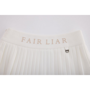 PERFORMANCE PLEATED SKIRT
