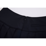 WIDE PERFORMANCE PLEATED SKIRT