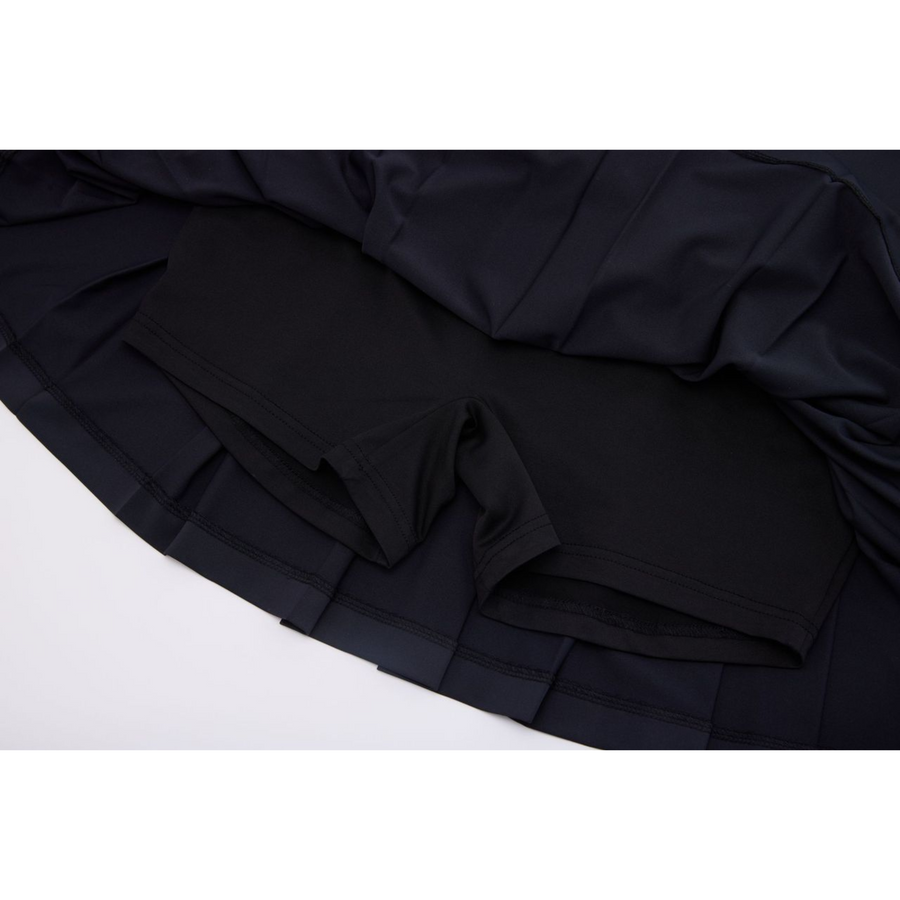 WIDE PERFORMANCE PLEATED SKIRT