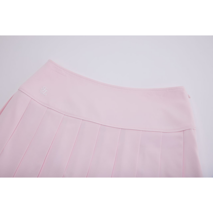 WIDE PERFORMANCE PLEATED SKIRT