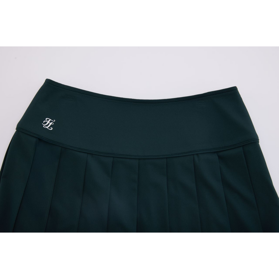 WIDE PERFORMANCE PLEATED SKIRT