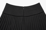 PEARL LOGO FLARED PLEATS SKIRT