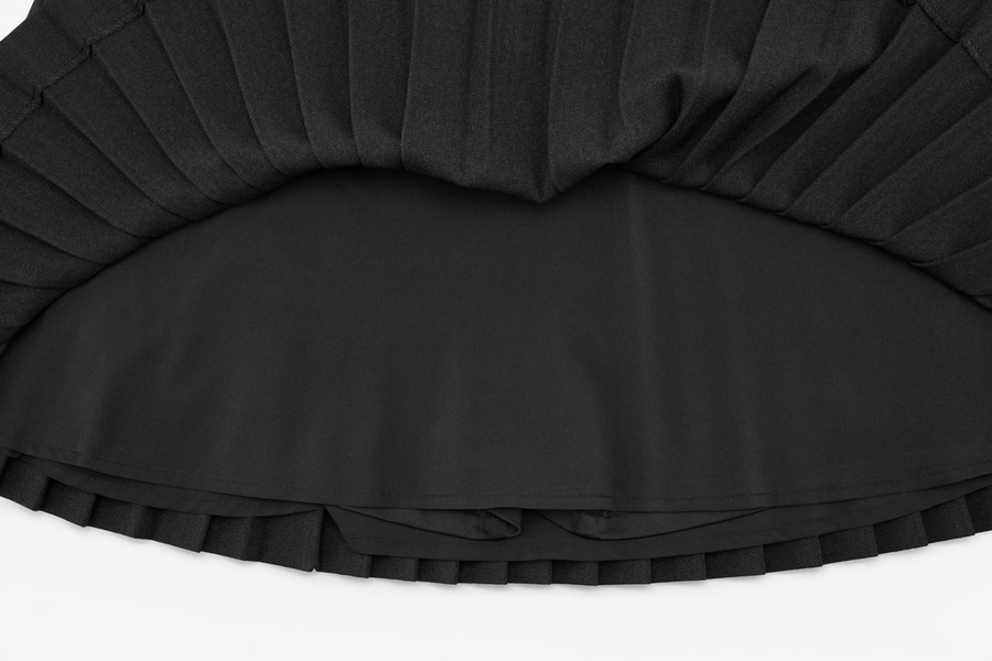 PEARL LOGO FLARED PLEATS SKIRT