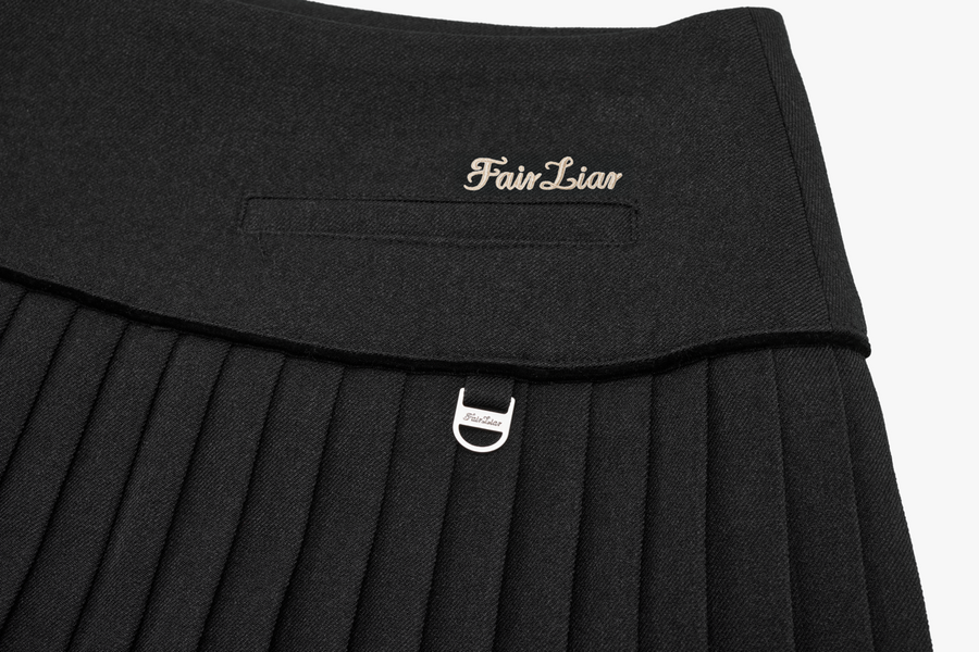 PEARL LOGO FLARED PLEATS SKIRT