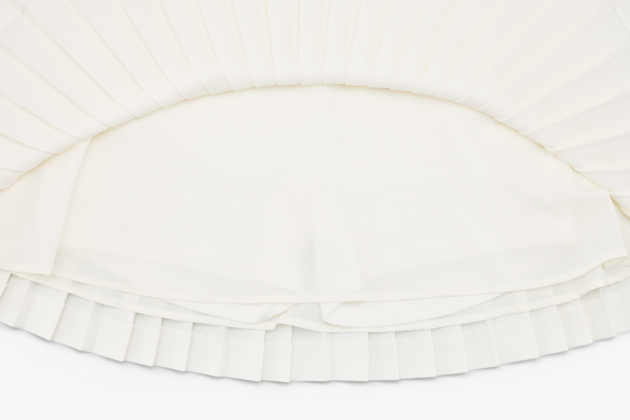PEARL LOGO FLARED PLEATS SKIRT