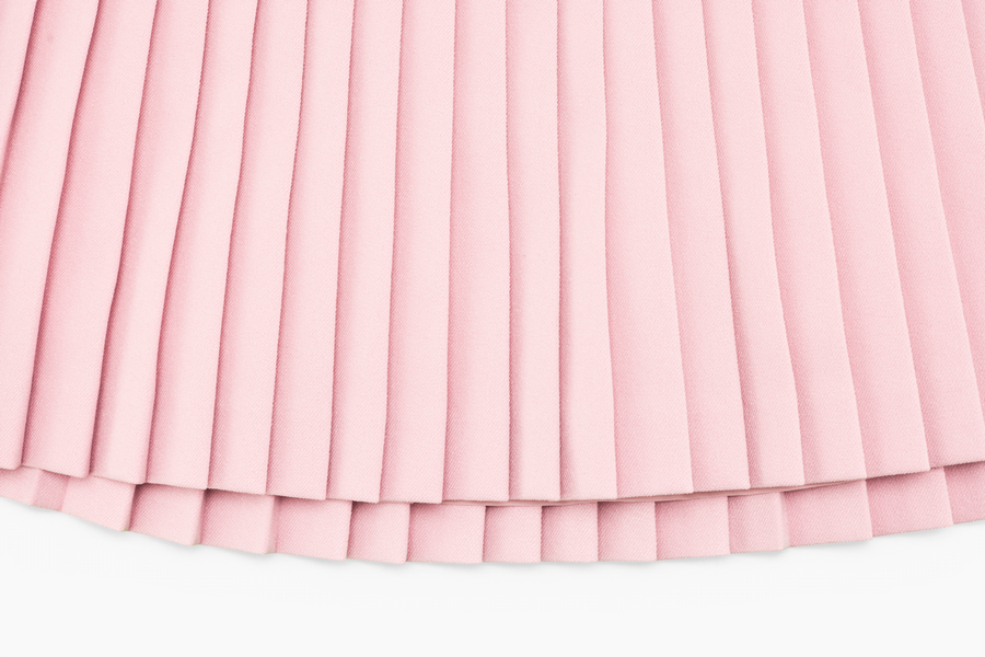 PEARL LOGO FLARED PLEATS SKIRT