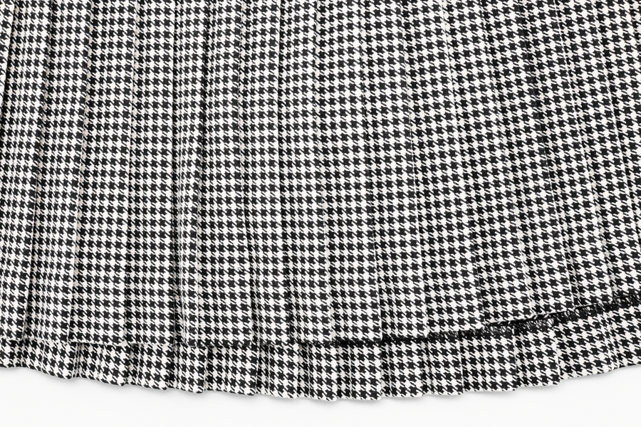 CRYSTAL LOGO FLARED PLEATS SKIRT