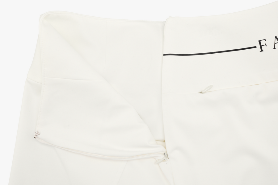 CUT SLIM FIT SKIRT