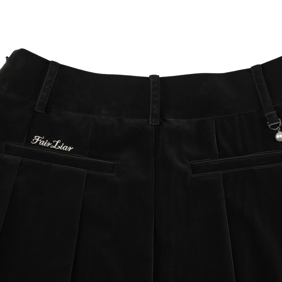 GLOSSY LACE PLEATED SKIRT