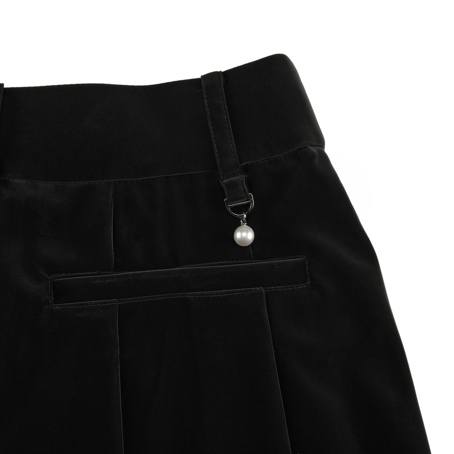 GLOSSY LACE PLEATED SKIRT