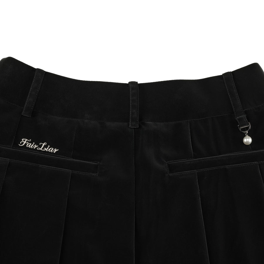 GLOSSY LACE PLEATED SKIRT