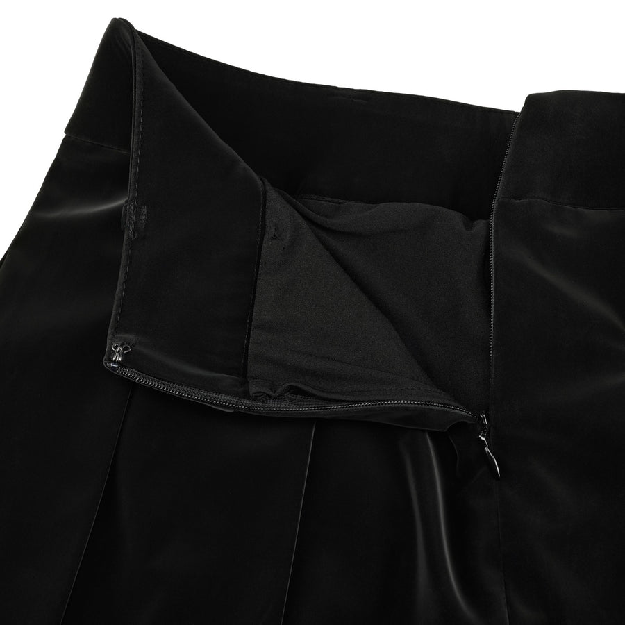GLOSSY LACE PLEATED SKIRT