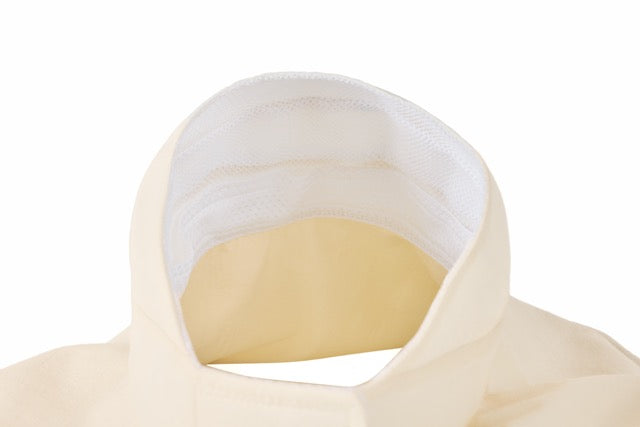 WIDE-BRIMMED BONNET HAT