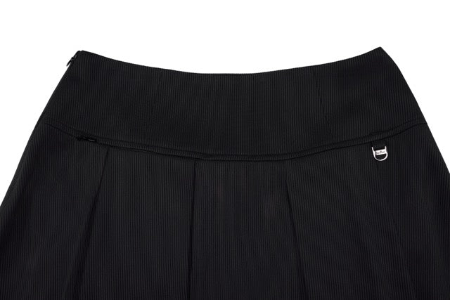RIB BACK PLEATED SKIRT