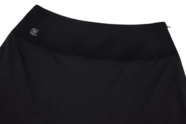 RIB BACK PLEATED SKIRT