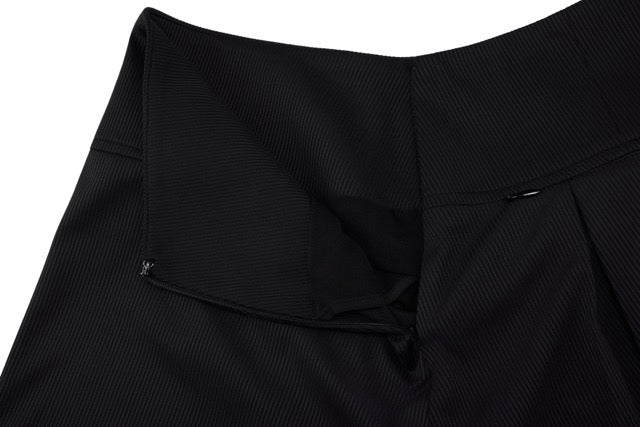 RIB BACK PLEATED SKIRT