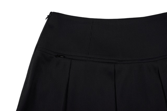 RIB BACK PLEATED SKIRT