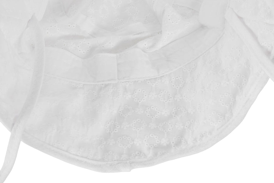 LACE EYELET BUCKET HAT