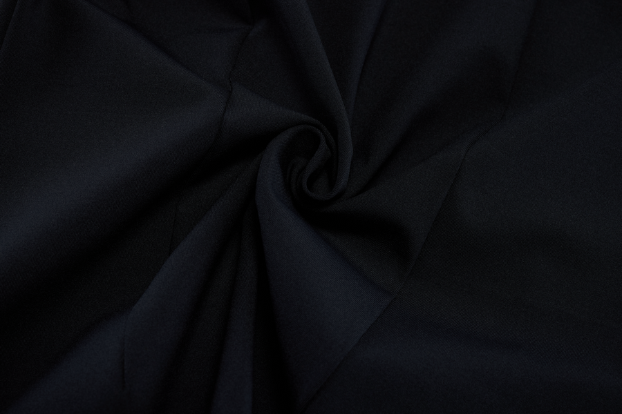 LUCÉ HALTER SLEEVELESS T-SHIRT