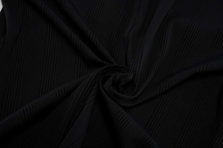 RIBBON HIGH NECK SEVEN-BUTTON T-SHIRT