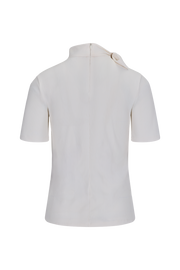 RIBBON HIGH NECK SEVEN-BUTTON T-SHIRT